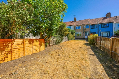 The Grove, Kingsbury - NW9 view 8