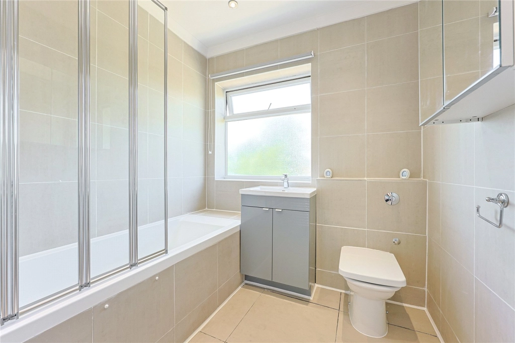 3 bedrooms houses for sale in The Grove, Kingsbury - NW9 view 7
