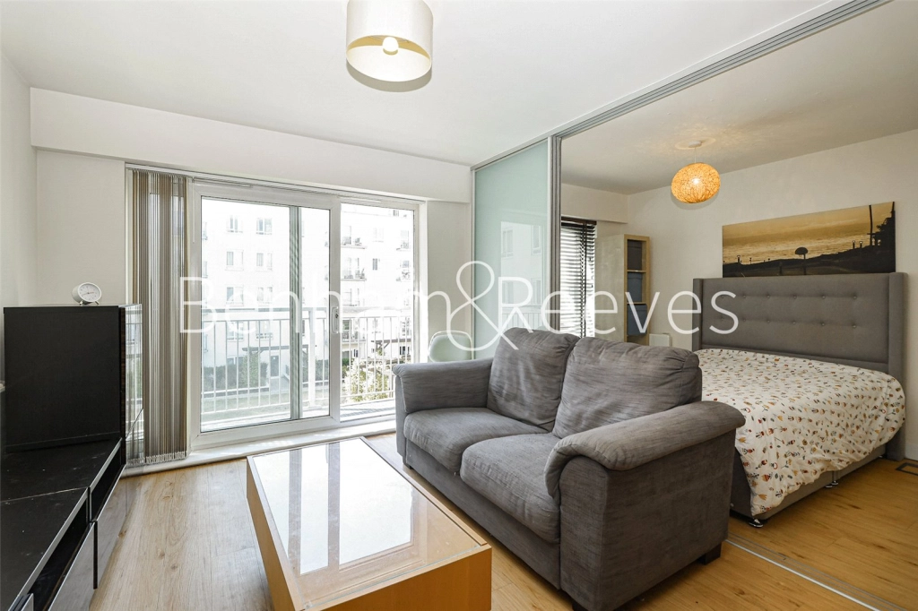 1 bedroom apartments/flats for sale in Boulevard Drive, London - NW9 view 2