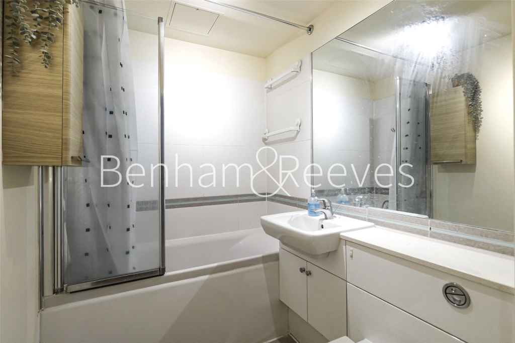 1 bedroom apartments/flats for sale in Boulevard Drive, London - NW9 view 7