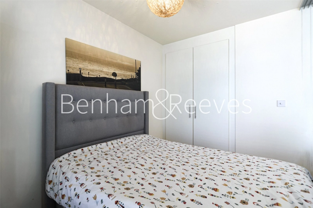 1 bedroom apartments/flats for sale in Boulevard Drive, London - NW9 view 16