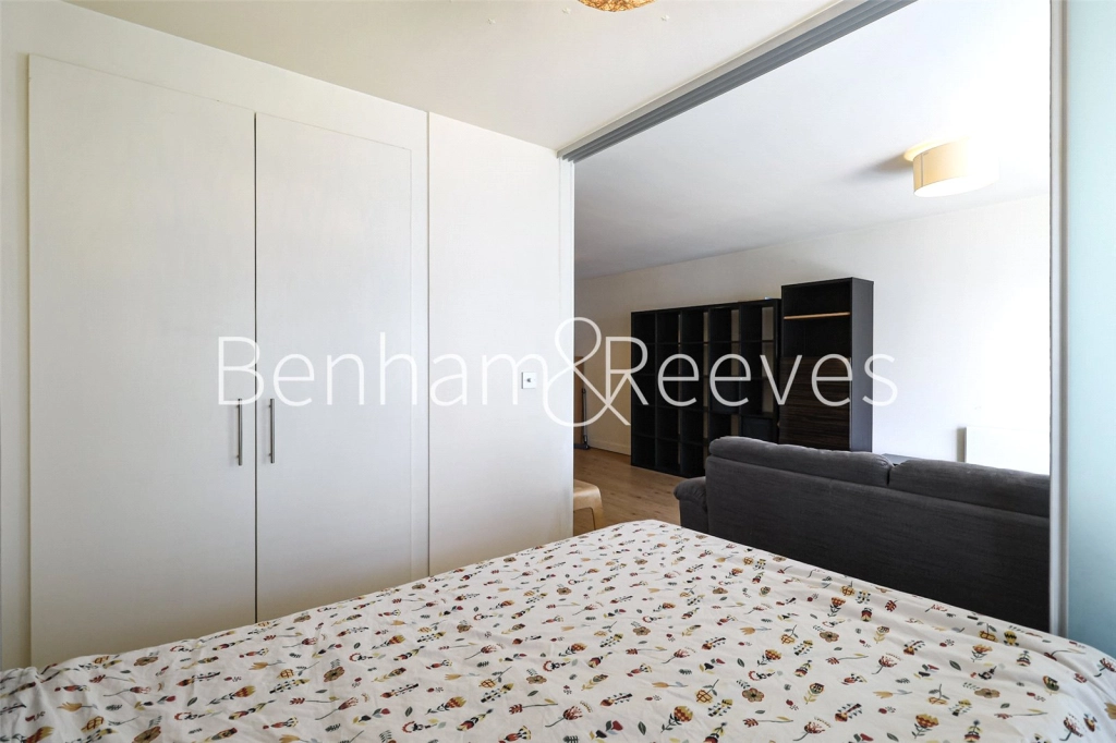 1 bedroom apartments/flats for sale in Boulevard Drive, London - NW9 view 17