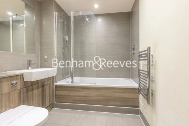 Boulevard Drive, London - NW9 view 4