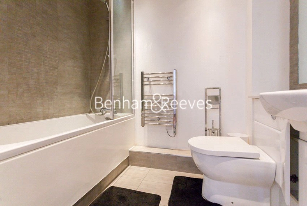 Studio apartments/flats for sale in East Drive, London - NW9 view 5