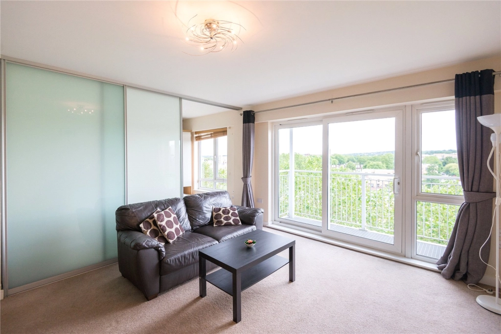 Studio apartments/flats for sale in Heritage Avenue, London - NW9 view 4