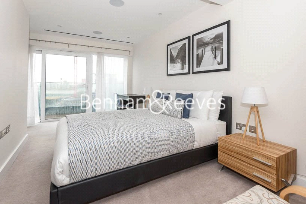 3 bedrooms apartments/flats for sale in East Drive, London - NW9 view 7