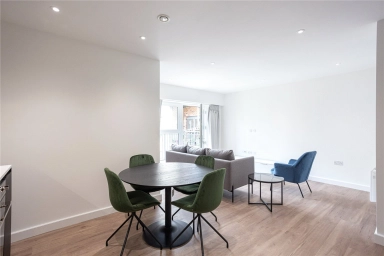 Commander Avenue, London - NW9 view 2