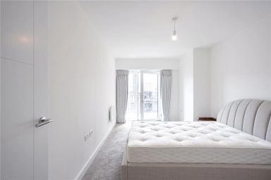 Commander Avenue, London - NW9 view 5