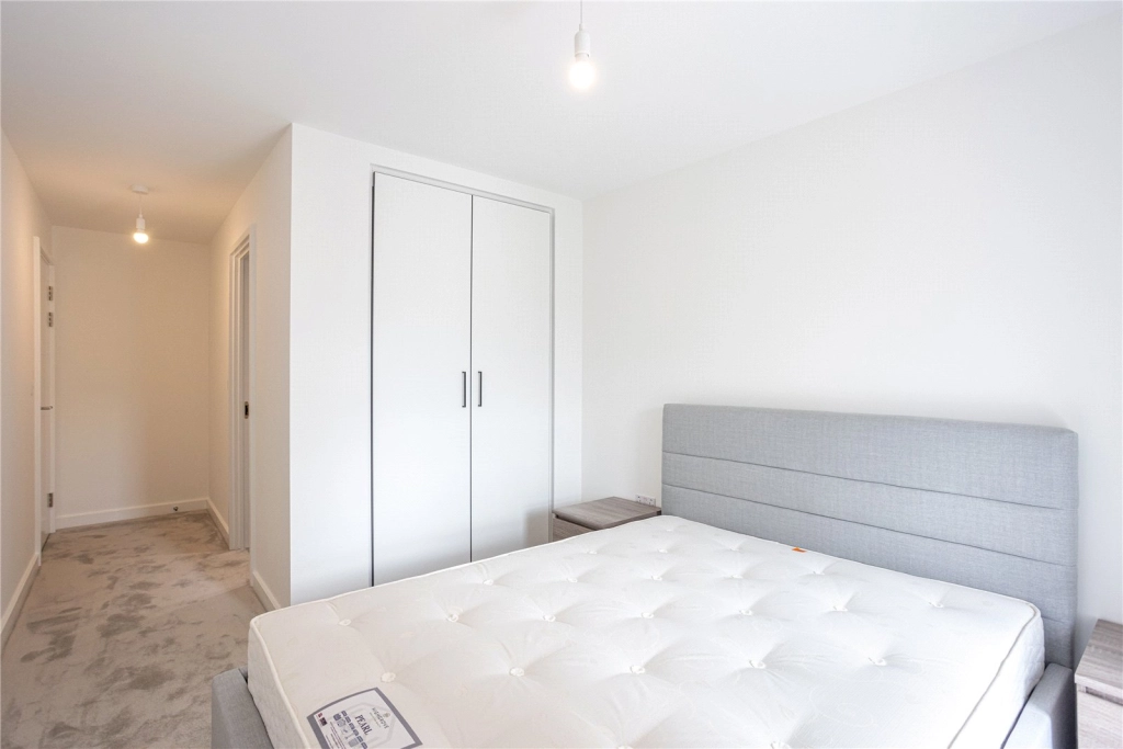 2 bedrooms apartments/flats for sale in Commander Avenue, London - NW9 view 10