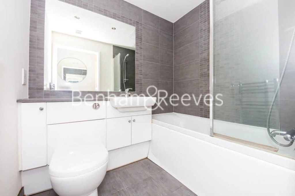 2 bedrooms apartments/flats for sale in Boulevard Drive, London - NW9 view 5