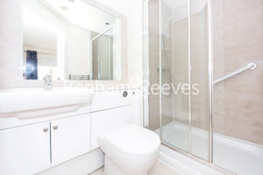 Boulevard Drive, London - NW9 view 8