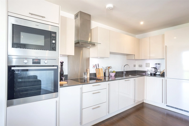 2 bedrooms apartments/flats to sale in Parker Building, Freda Street, Bermondsey-image 3