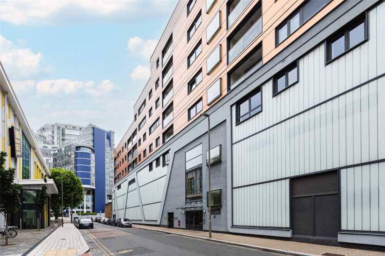 1 bedroom apartments/flats for sale in Holman Road, Battersea - SW11 view 7