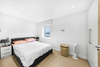 Holman Road, Battersea - SW11 view 5