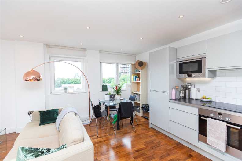 1 bedroom apartments/flats to sale in Holman Road, Battersea-image 13