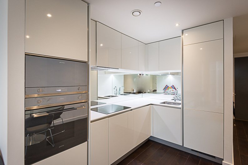 2 bedrooms apartments/flats to sale in Wandsworth Road, Nine Elms-image 3