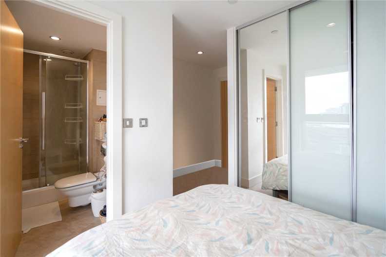 2 bedrooms apartments/flats to sale in Province Square, Blackwall-image 10