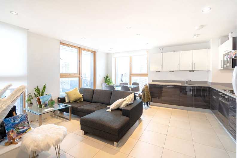 2 bedrooms apartments/flats to sale in Province Square, Blackwall-image 1