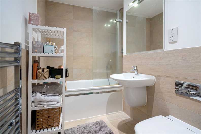 2 bedrooms apartments/flats to sale in Province Square, Blackwall-image 16