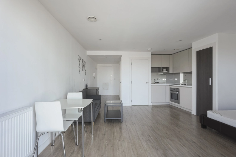 Studio apartments/flats to sale in Deals Gateway, Deptford-image 8