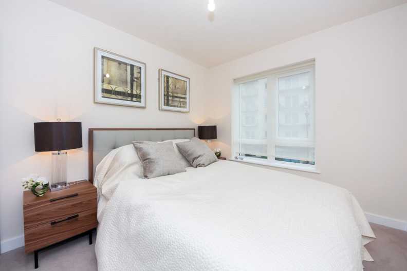 1 bedroom apartments/flats to sale in Beaufort Square, Beaufort, Colindale-image 3