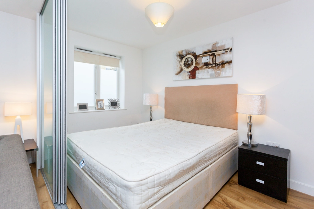 1 bedroom apartments/flats for sale in Park Lodge Avenue, West Drayton - UB7 view 6