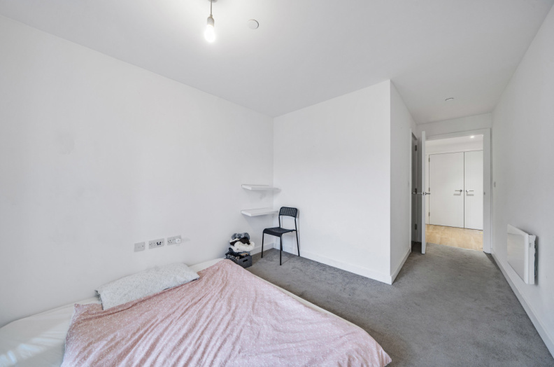 2 bedrooms apartments/flats to sale in Caversham Road, Beaufort Park, Colindale-image 3