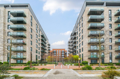 Greenleaf Walk, Southall UB1 image 15