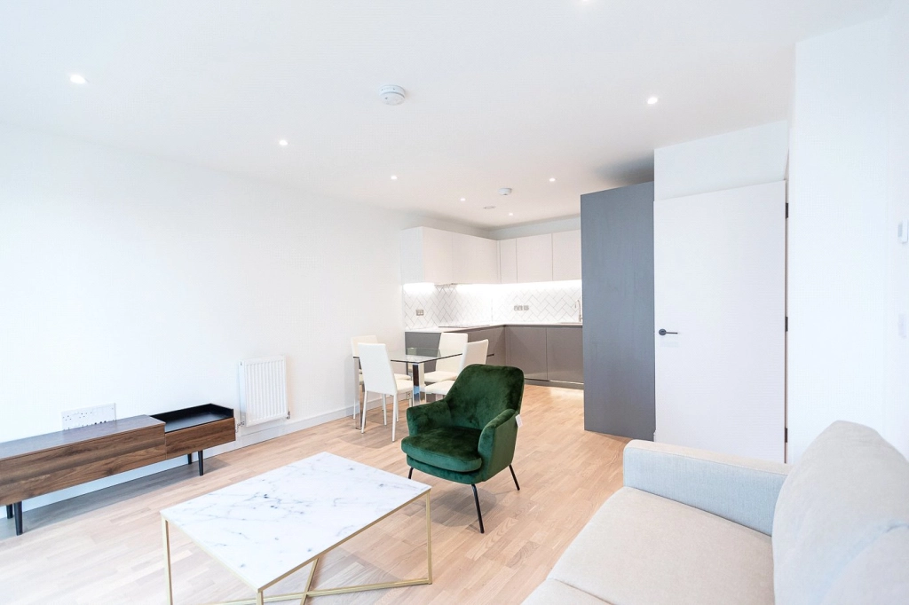 1 bedroom apartments/flats to sale in Greenleaf Walk, Southall-image 1