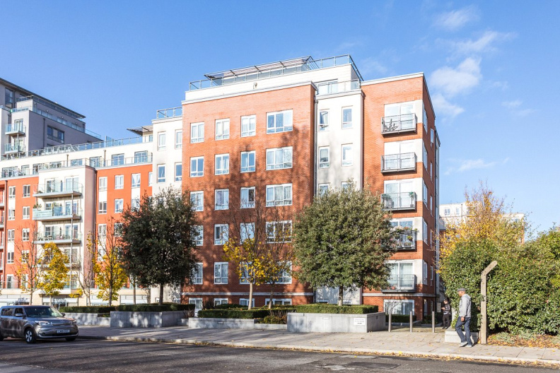 1 bedroom apartments/flats to sale in Aerodrome Road, Beaufort Park, Colindale-image 1
