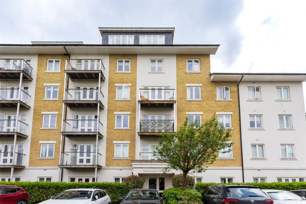 1 bedroom apartments/flats for sale in Park Lodge Avenue, West Drayton - UB7 view 6