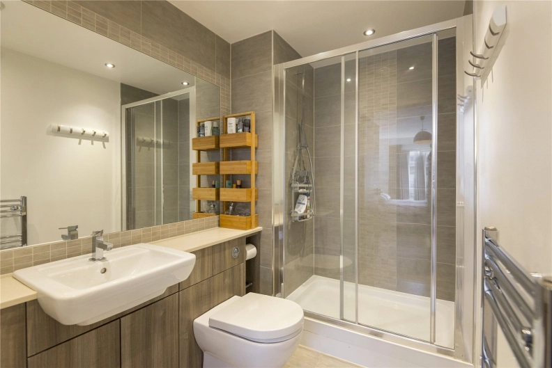 2 bedrooms apartments/flats to sale in Aerodrome Road, Colindale-image 11