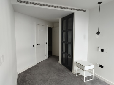 Emery Way, London E1W image 5