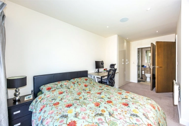 Aerodrome Road, Beaufort Park, Colindale - NW9 view 20