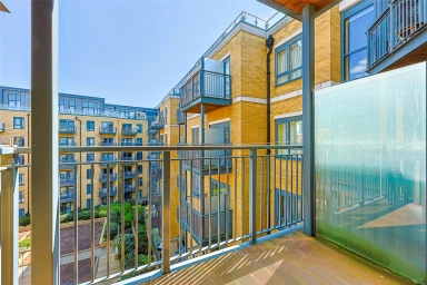 Aerodrome Road, Beaufort Park, Colindale - NW9 view 16