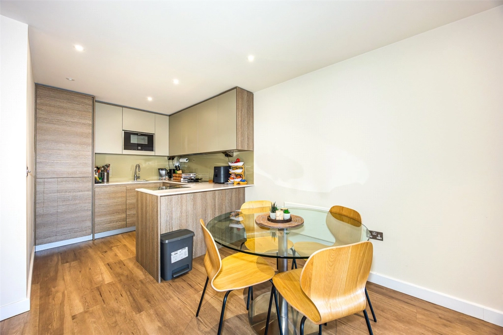 2 bedrooms apartments/flats for sale in Aerodrome Road, Beaufort Park, Colindale - NW9 view 4