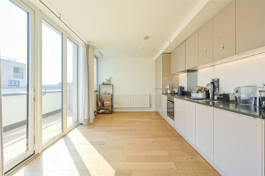 Capitol Way, Colindale - NW9 view 13