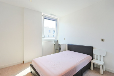 Capitol Way, Colindale - NW9 view 4