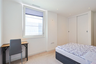Capitol Way, Colindale - NW9 view 17