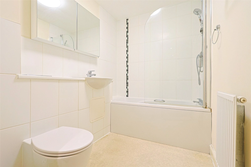 1 bedroom apartments/flats for sale in Tanner Close, Colindale - NW9 view 6