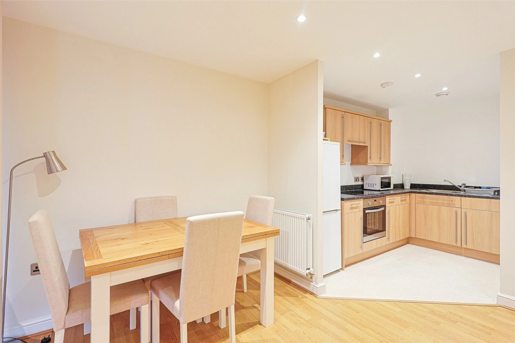 1 bedroom apartments/flats for sale in Tanner Close, Colindale - NW9 view 13
