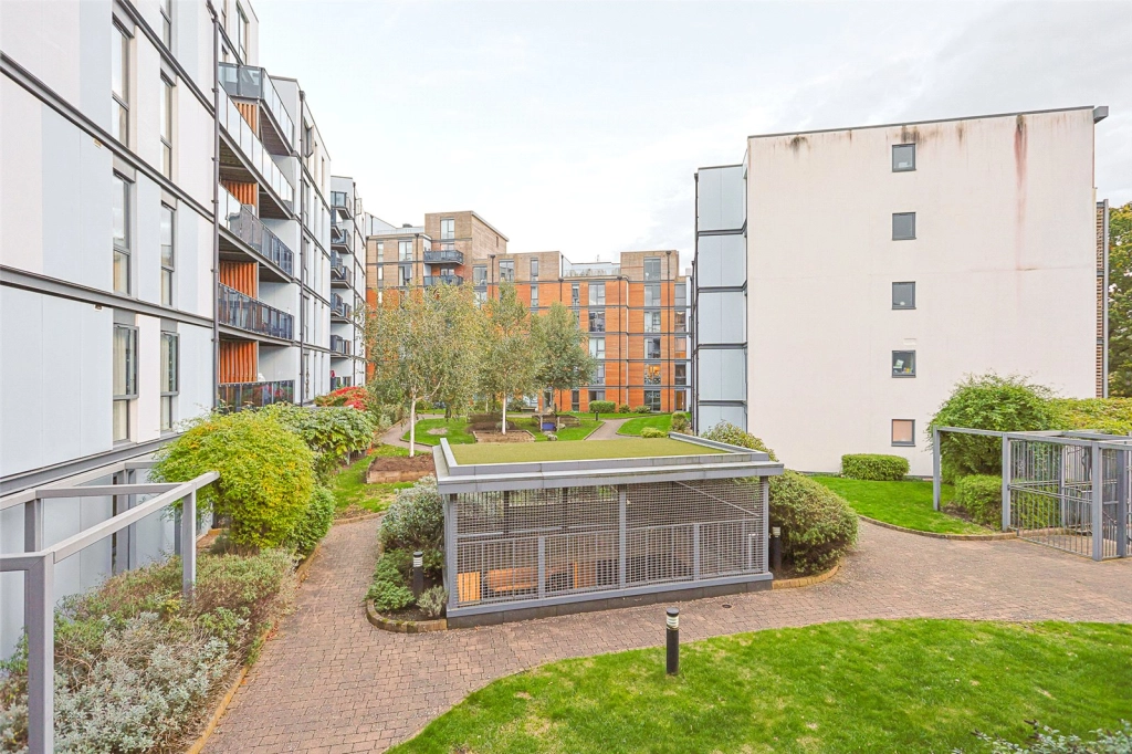 1 bedroom apartments/flats for sale in Tanner Close, Colindale - NW9 view 10