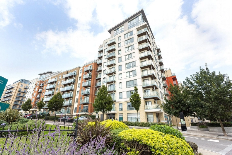 1 bedroom apartments/flats to sale in East Drive, Beaufort Park, Colindale-image 1