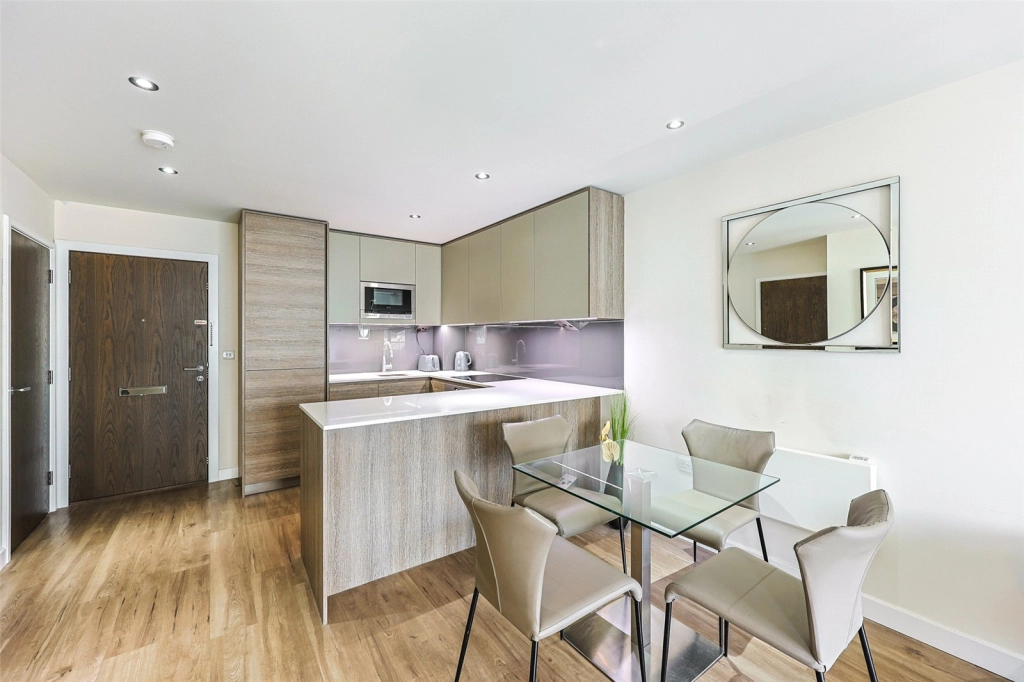1 bedroom apartments/flats for sale in East Drive, Beaufort Park, Colindale - NW9 view 5