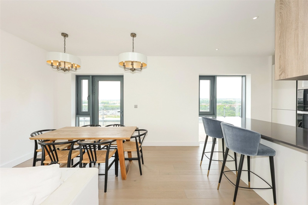 3 bedrooms apartments/flats for sale in Beaufort Square, Beaufort Park, Colindale - NW9 view 8