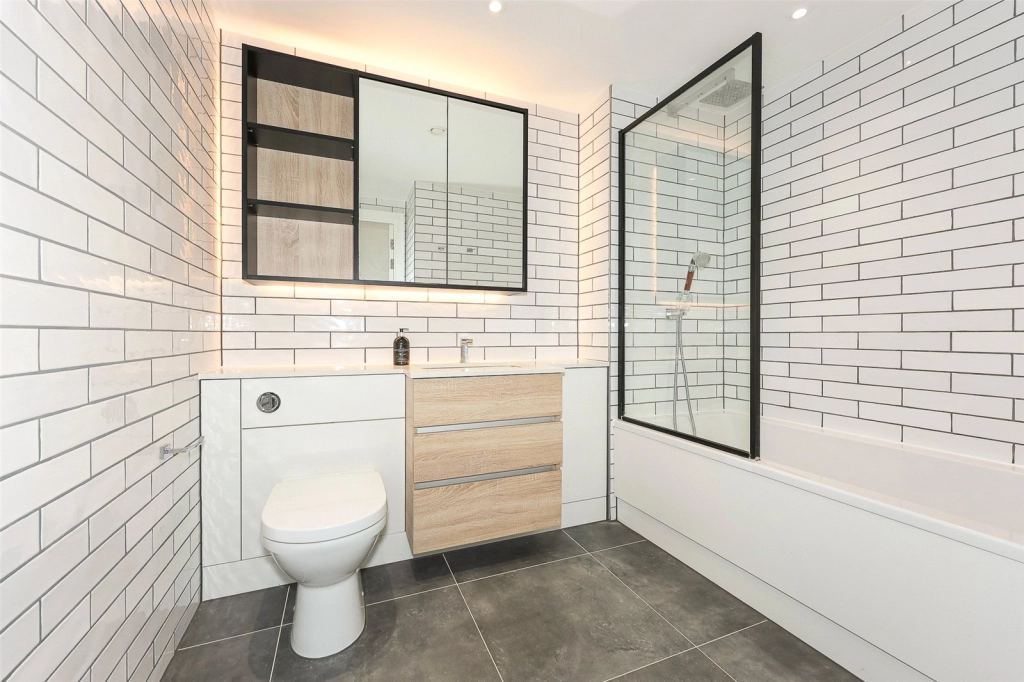 3 bedrooms apartments/flats for sale in Beaufort Square, Beaufort Park, Colindale - NW9 view 17