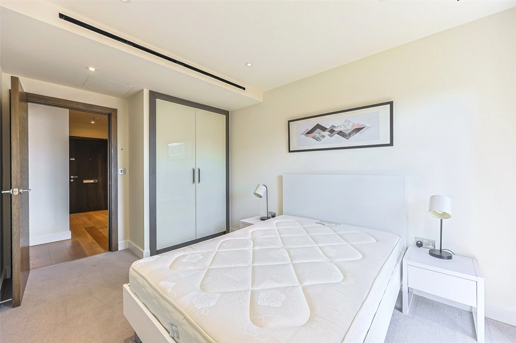 2 bedrooms apartments/flats for sale in Beaufort Square, Beaufort Park, Colindale - NW9 view 16