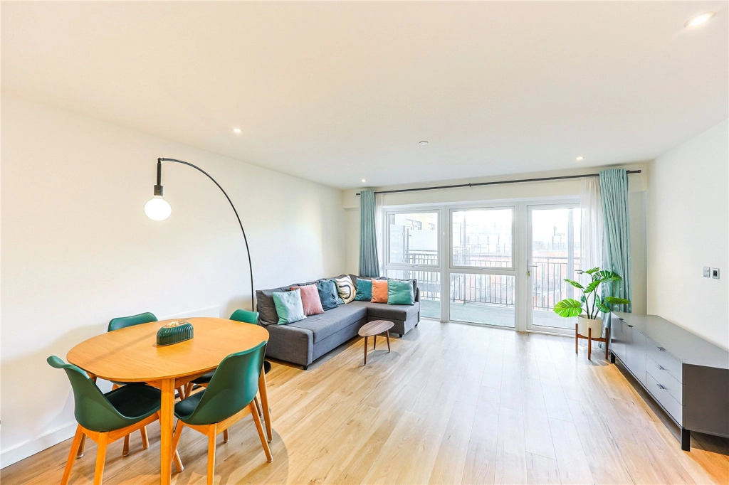2 bedrooms apartments/flats for sale in Caversham Road, Beaufort Park, Colindale - NW9 view 2
