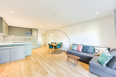 Caversham Road, Beaufort Park, Colindale - NW9 view 5