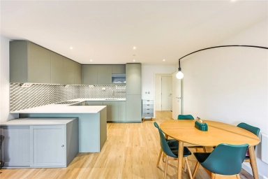 Caversham Road, Beaufort Park, Colindale - NW9 view 3